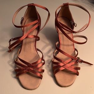 Sz 8 Salsa dancing shoes
